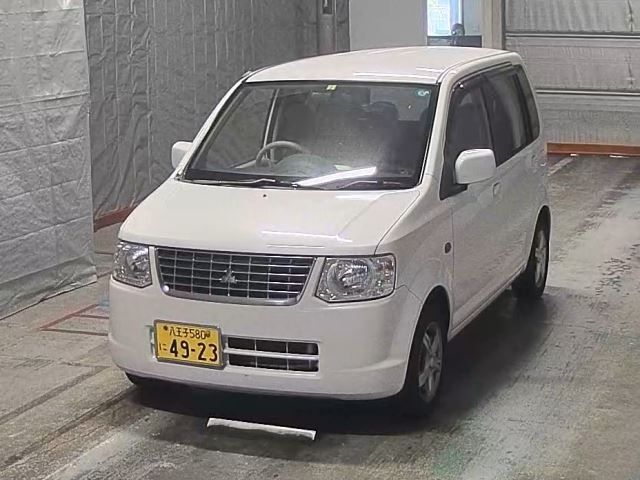 1819 Mitsubishi Ek wagon H82W 2011 г. (HERO)